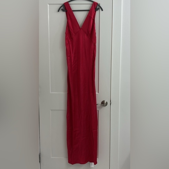 NWT Rumored Red Formal Satin Maxi Dress plunge V-neck floor length open back - Picture 4 of 10